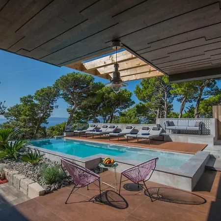 De Linda - Exklusiv Makarska