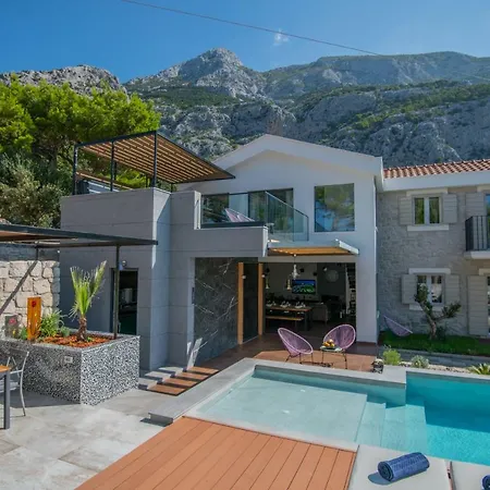 De Linda - Exklusiv * Makarska